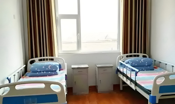 深户入户查询_冯骥荐电影南京照相馆：没有抒情只有血的事实 没有抒情伦之乐享受着天