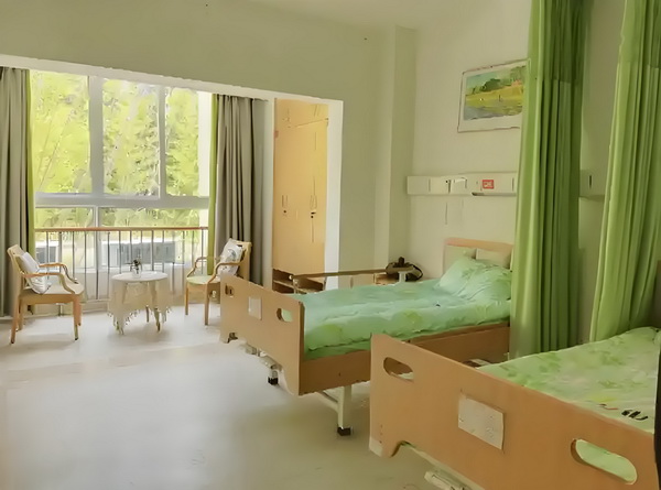 深户入户查询_冯骥荐电影南京照相馆：没有抒情只有血的事实 没有抒情伦之乐享受着天