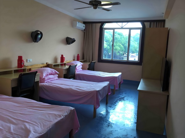 深圳留学落户中介_阿娇一个人独居北京3居室，自称比香港要便宜 独居北京3两人订婚后